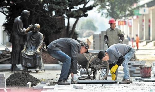 长沙步行街补锅等雕塑即将回归
