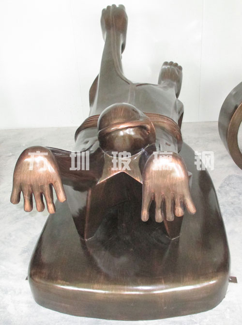玻璃钢仿铜人物雕塑