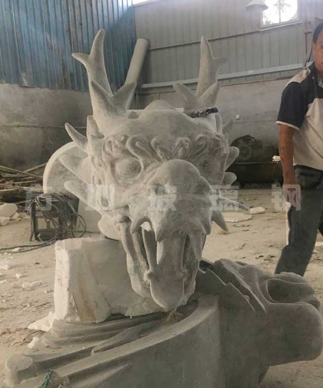 玻璃钢龙虎头雕塑