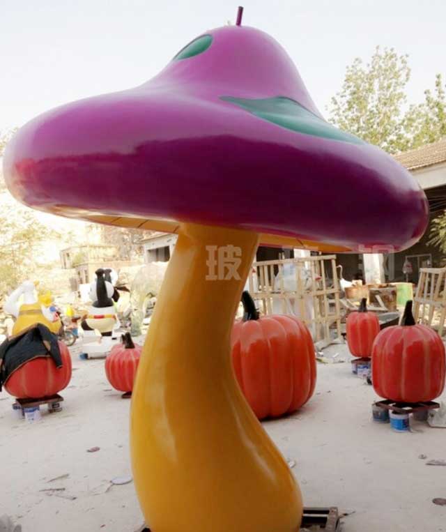玻璃钢卡通蘑菇雕塑