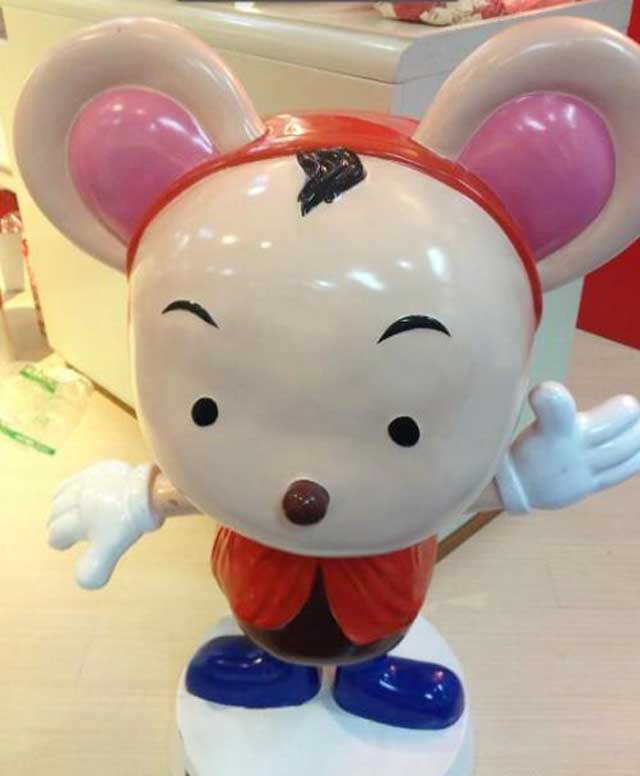 玻璃钢商场卡通雕塑