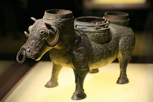 博物馆里的雕塑展品都是真品吗？