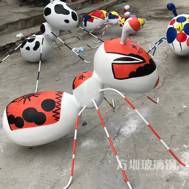 彩绘蚂蚁动物雕塑1