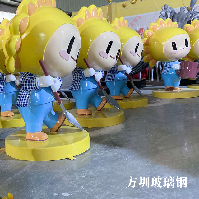 玻璃钢人物雕塑通常使用哪些类型的模具？