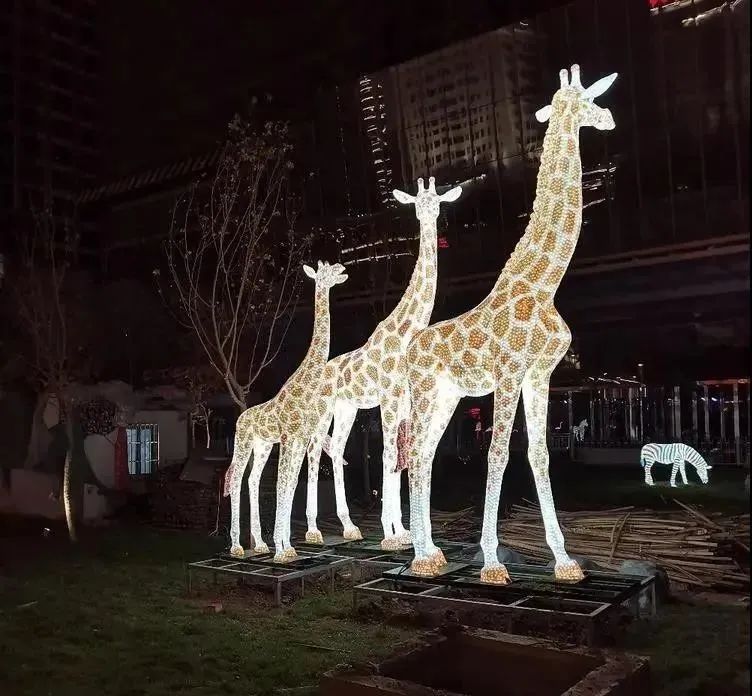 高颜值的发光玻璃钢雕塑