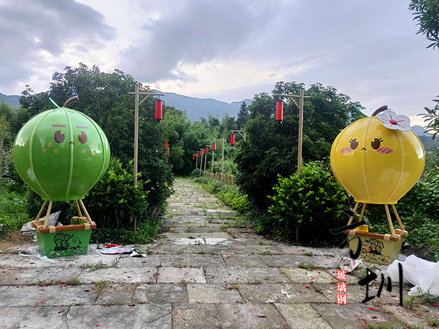 不锈钢雕塑，玻璃钢雕塑的日常知识