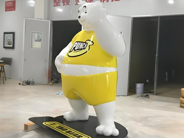 玻璃钢卡通熊雕塑定制用创意点亮空间的灵动艺术
