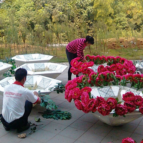 高架桥悬挂花盆