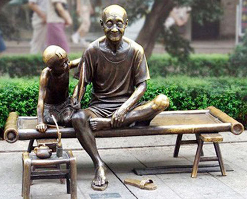 铸铜雕塑乘凉
